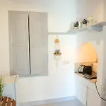 To Kamnaki - Beachfront In Apartment Mykonos Town