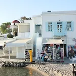 Apartment To Kamnaki - Beachfront In *