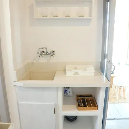 To Kamnaki - Beachfront In Apartman *