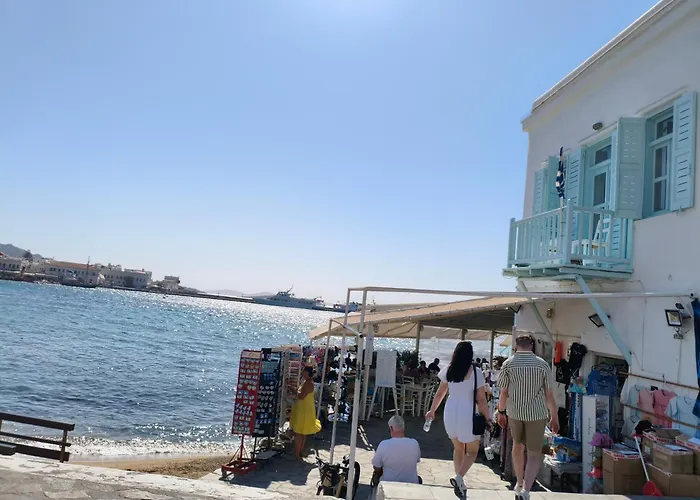 To Kamnaki - Beachfront Apartment In Mykonos Town *