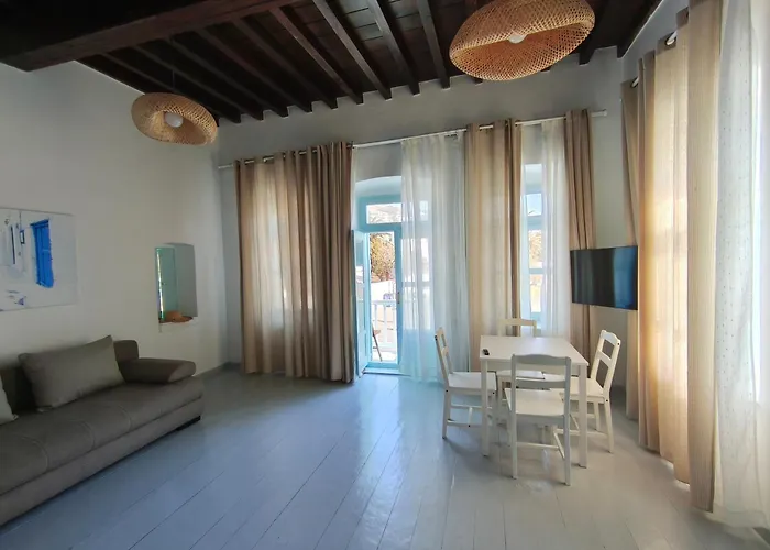 To Kamnaki - Beachfront Apartment In Mykonos Town Mykonos Town